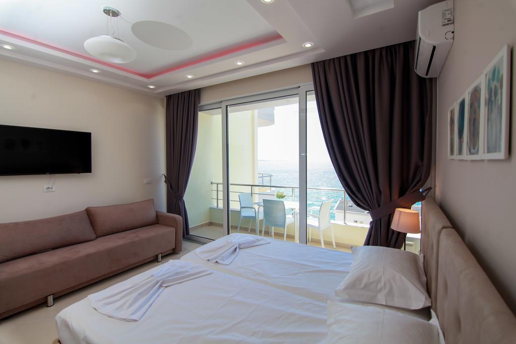Blue Sea Apartments Саранде Екстериор снимка