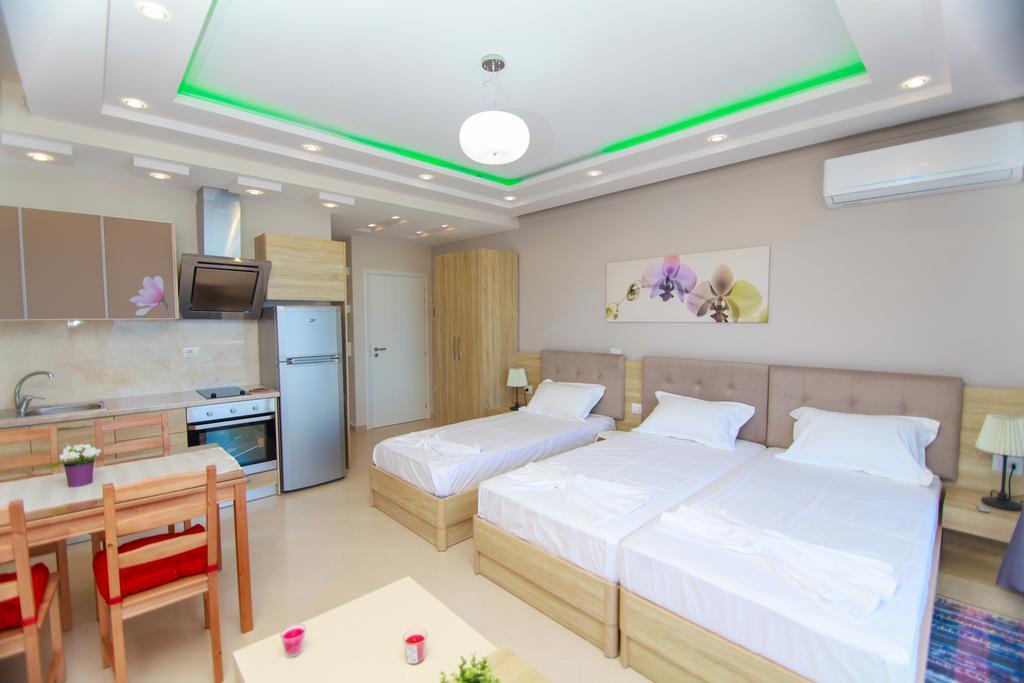 Blue Sea Apartments Саранде Екстериор снимка