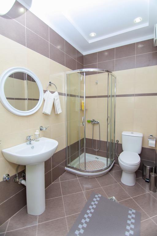 Blue Sea Apartments Саранде Екстериор снимка