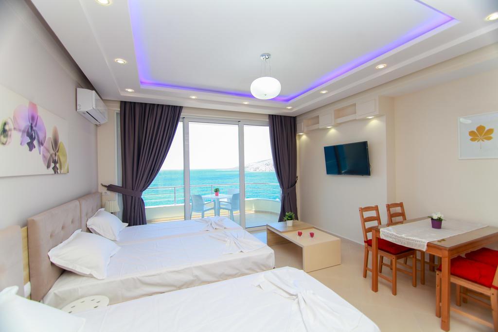 Blue Sea Apartments Саранде Екстериор снимка