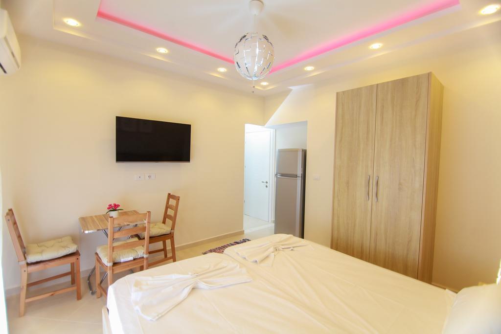 Blue Sea Apartments Саранде Екстериор снимка