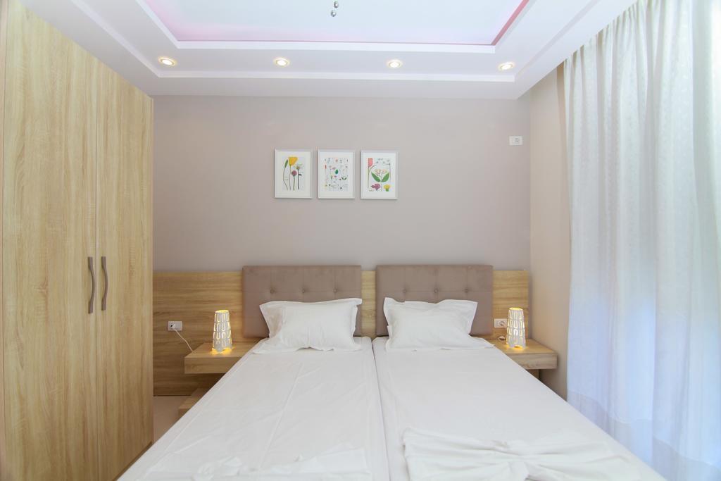 Blue Sea Apartments Саранде Екстериор снимка